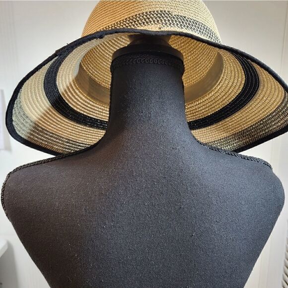 Magic Women's Hat  - Picture 4 of 8